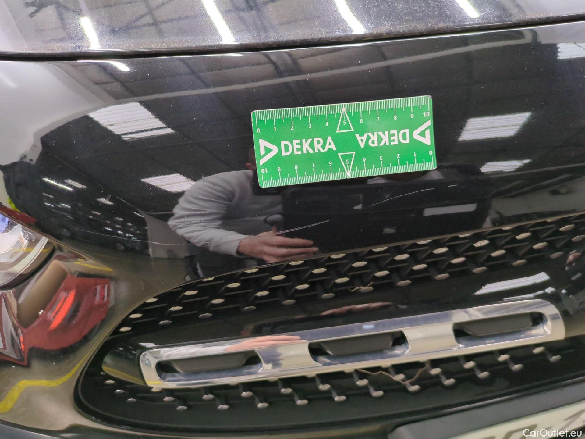  Mercedes  GLA MERCEDES-BENZ  / 2020 / 5P / SUV 1.3  250 e AMG LINE DCT #17