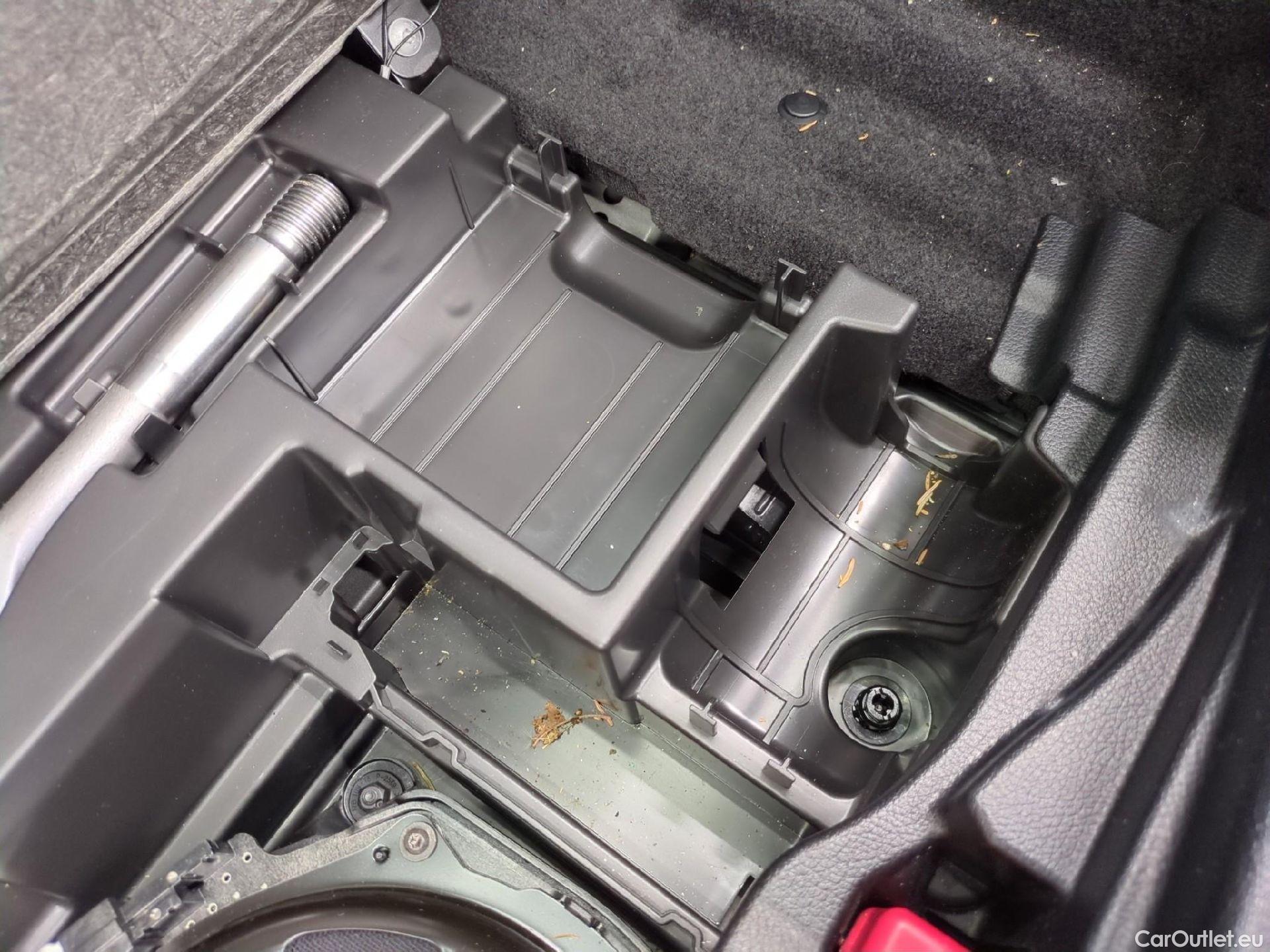  Mercedes  GLA MERCEDES-BENZ  / 2020 / 5P / SUV 1.3  250 e AMG LINE DCT #4