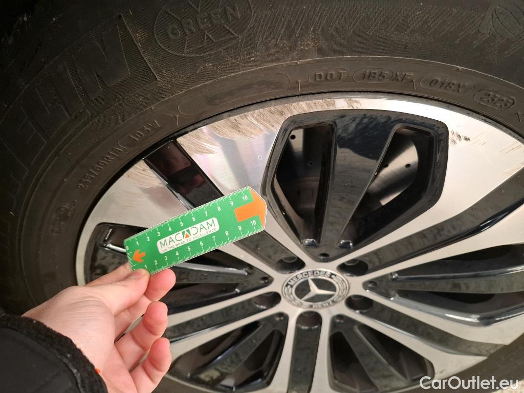  Mercedes  G-Klasee MERCEDES-BENZ GLC / 2019 / 5P / SUV 2.0 GLC 300 E BUSINESS LINE 4MATIC #20