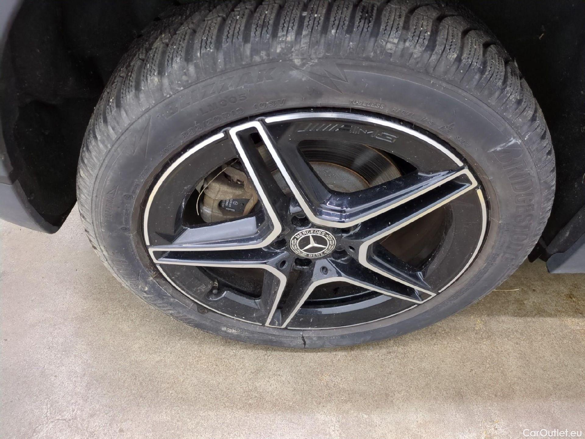  Mercedes  GLA MERCEDES-BENZ  / 2020 / 5P / SUV 1.3  250 e AMG LINE DCT #14