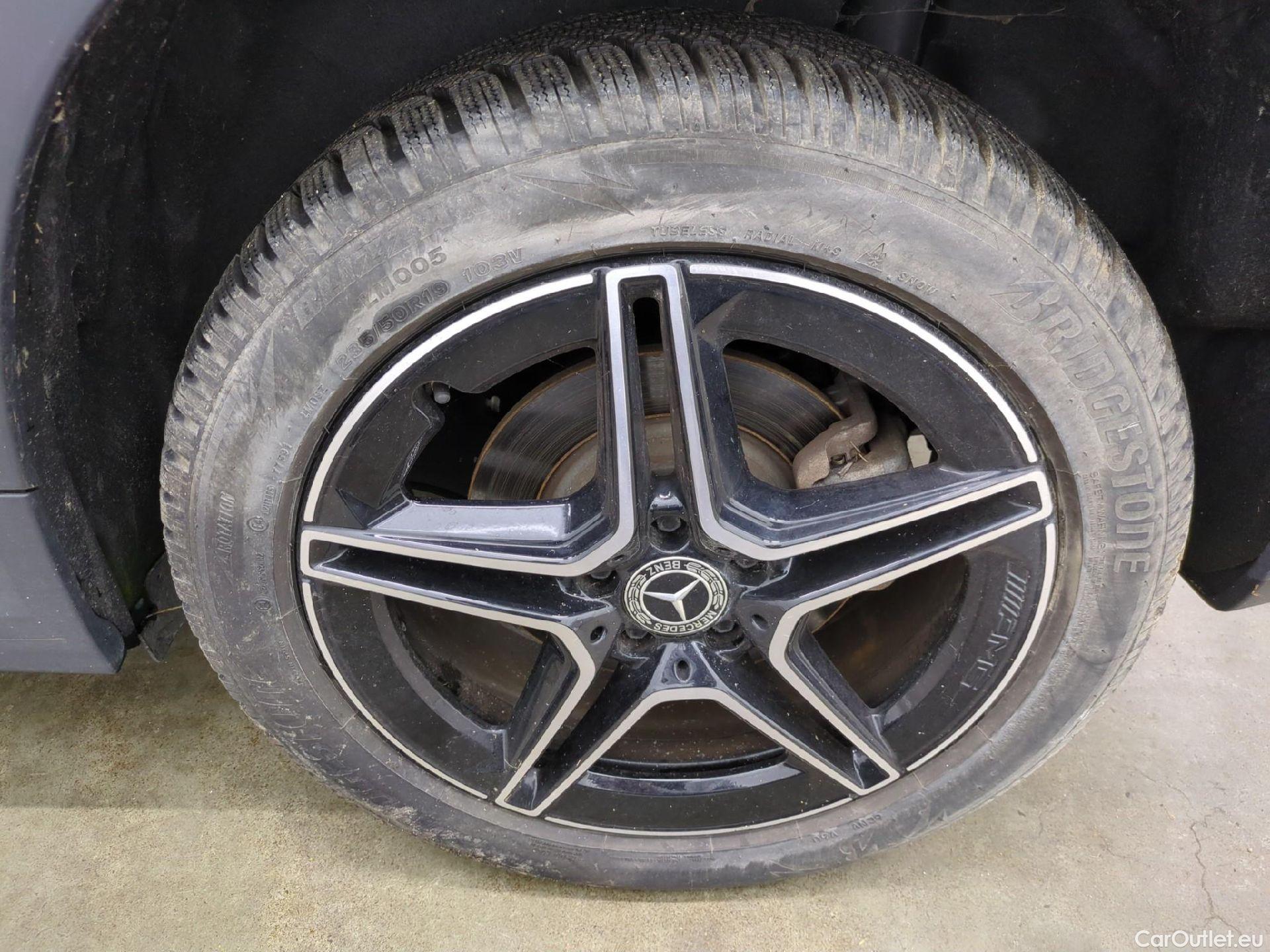  Mercedes  GLA MERCEDES-BENZ  / 2020 / 5P / SUV 1.3  250 e AMG LINE DCT #12