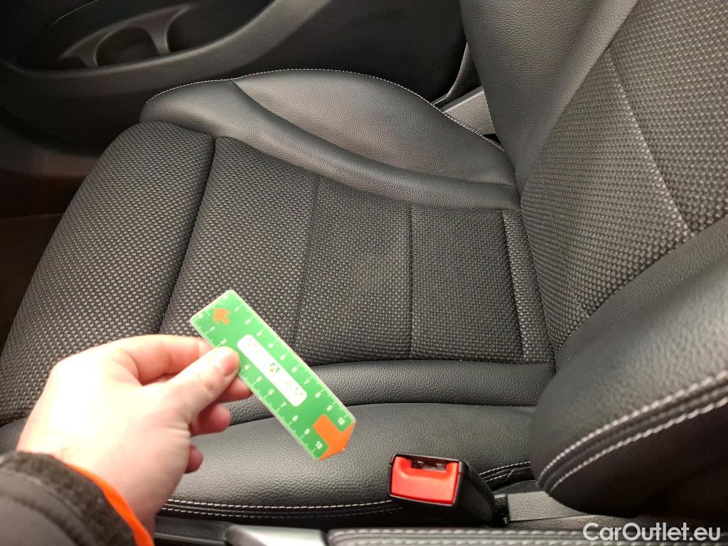  Mercedes  G-Klasee MERCEDES-BENZ GLC / 2019 / 5P / SUV 2.0 GLC 300 E BUSINESS LINE 4MATIC #26