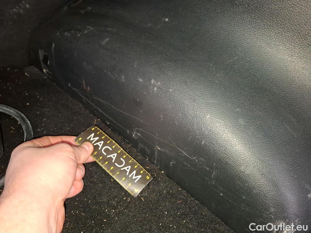  KIA  Sportage KIA  / 2021 / 5P / SUV 1.6 T-GDI 265 PHEV AUTO 4WD GT-L PREM BU #9