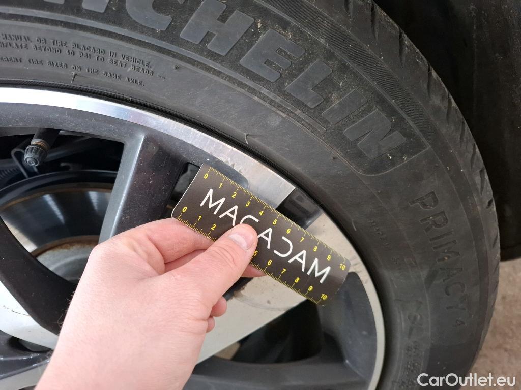  Peugeot  3008 PEUGEOT   2020  5P  SUV 16 HYBRID 225 EEAT8 Allure Pack #22