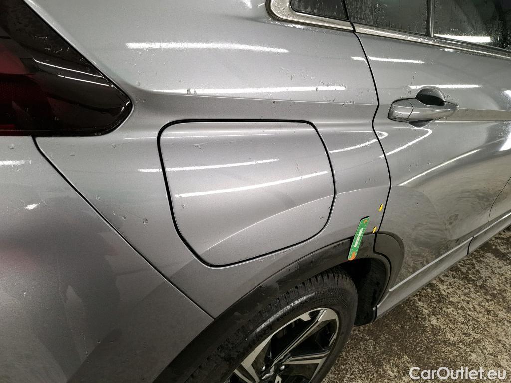  Land Rover  Discovery MITSUBISHI Eclipse Cross / 2020 / 5P / SUV 2.4 Twin Motor 4WD Intense Style #5