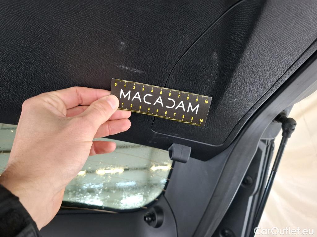  Peugeot  3008 PEUGEOT  / 2020 / 5P / SUV 1.6 HYBRID 225 E-EAT8 Allure Pack #9