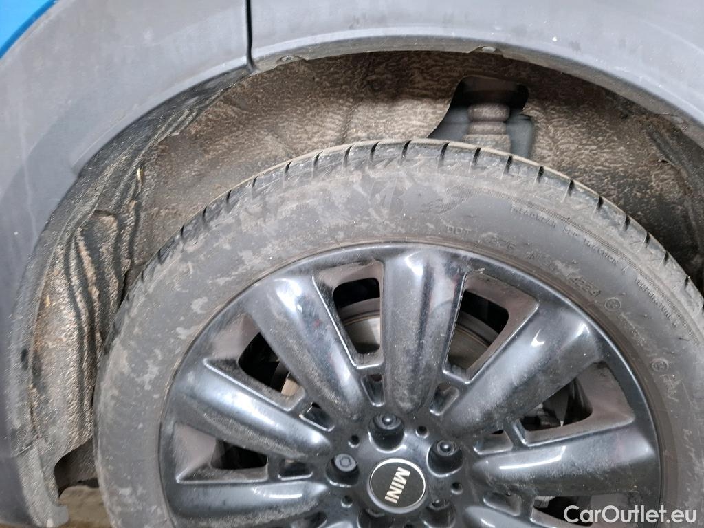  Mini  Countryman MINI  / 2020 / 5P / Crossover Cooper SE ALL4 Busi Design 125+95ch BVA6 #37