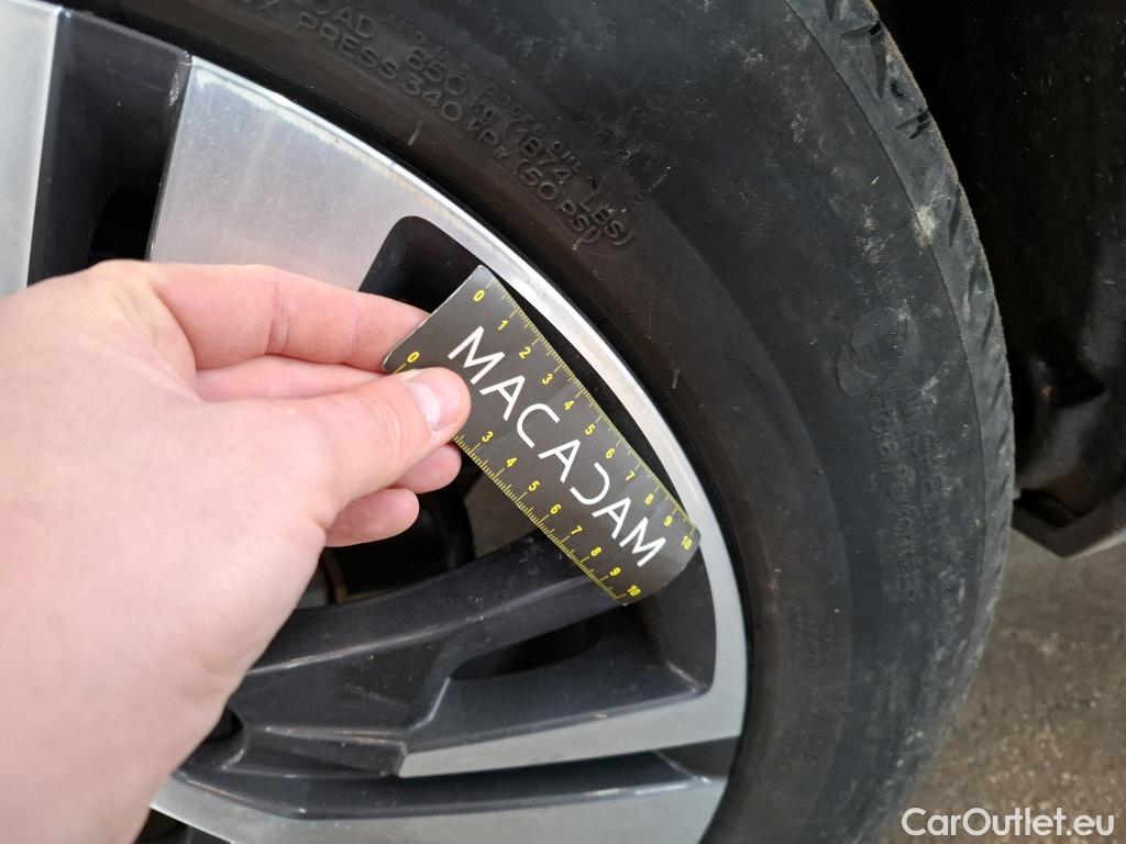  Peugeot  3008 PEUGEOT   2020  5P  SUV 16 HYBRID 225 EEAT8 Allure Pack #31