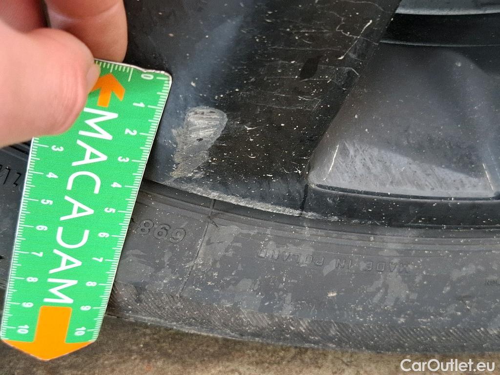  Mini  Countryman MINI  / 2020 / 5P / Crossover Cooper SE ALL4 Busi Design 125+95ch BVA6 #32