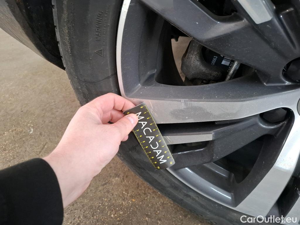  Peugeot  3008 PEUGEOT   2020  5P  SUV 16 HYBRID 225 EEAT8 Allure Pack #27