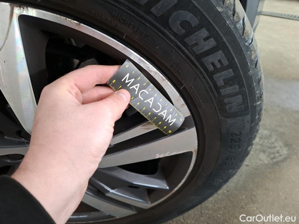  Peugeot  3008 PEUGEOT   2020  5P  SUV 16 HYBRID 225 EEAT8 Allure Pack #38