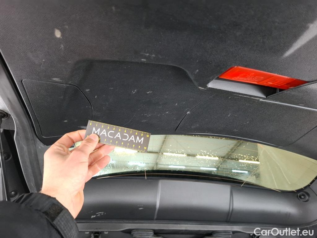  Peugeot  3008 PEUGEOT  / 2020 / 5P / SUV 1.6 HYBRID 225 E-EAT8 Allure Pack #4