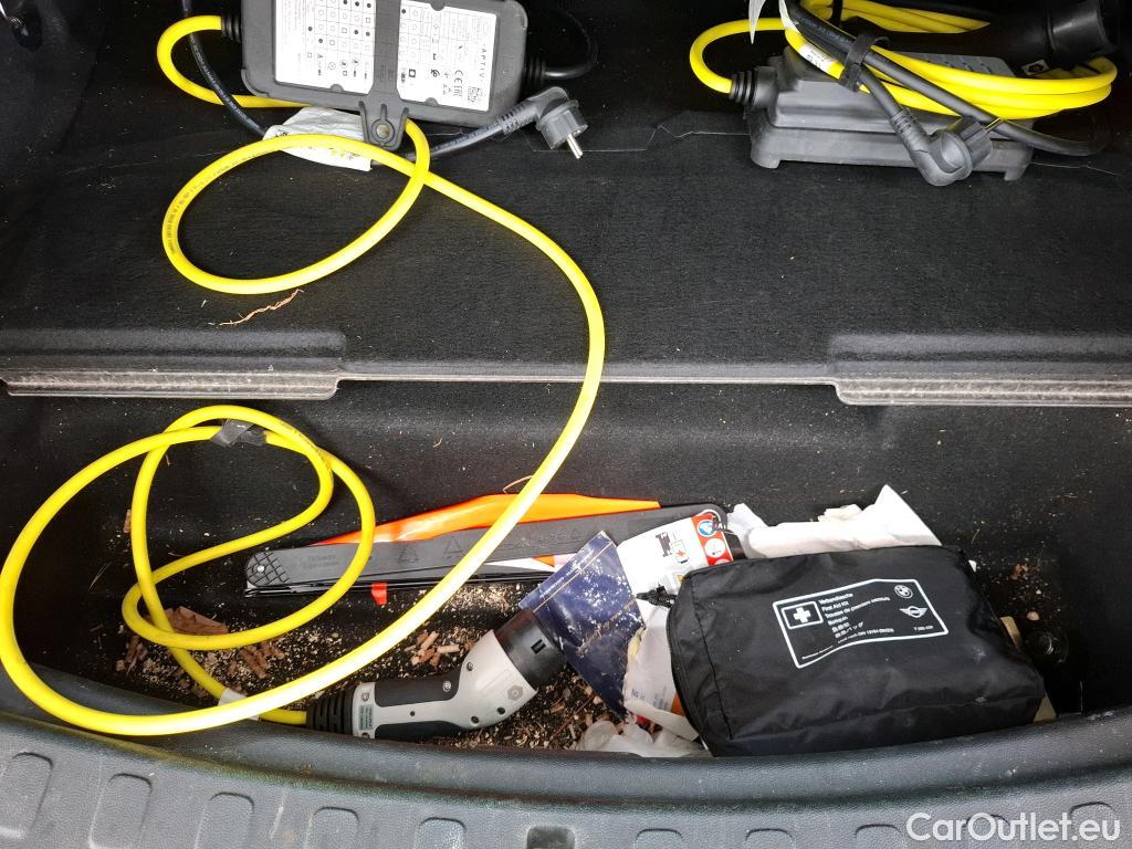  Mini  Countryman MINI  / 2020 / 5P / Crossover Cooper SE ALL4 Busi Design 125+95ch BVA6 #36