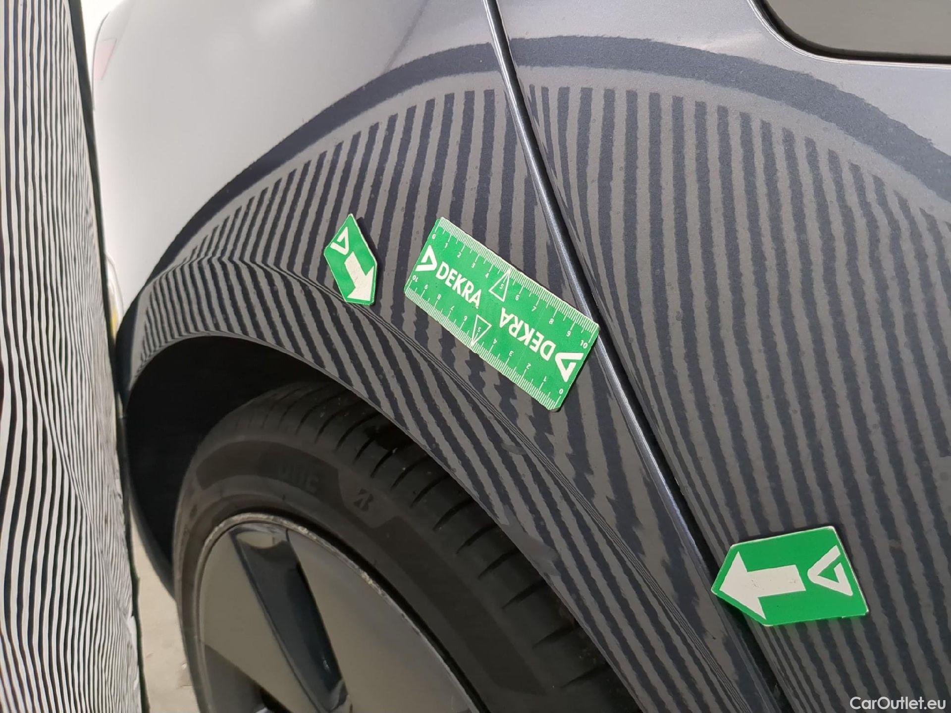  Tesla  Model 3 TESLA  / 2018 / 4P / Berline Long Range Dual Motor AWD #17