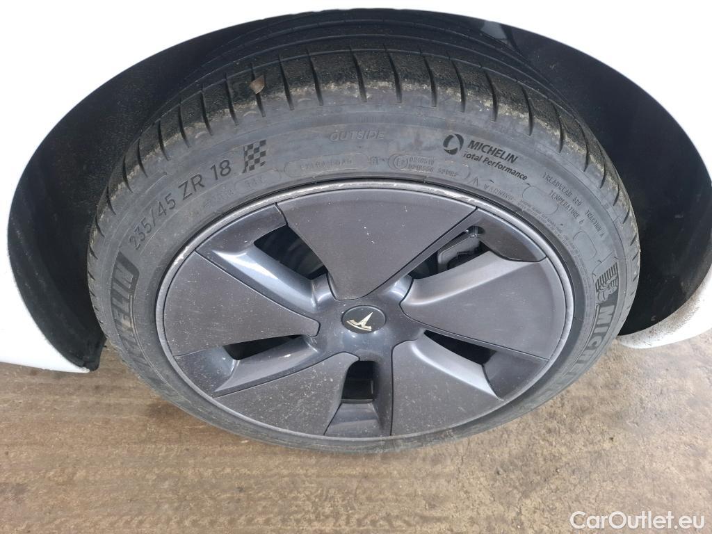  Tesla  Model 3 TESLA   2018  4P  Berline Propulsion #8