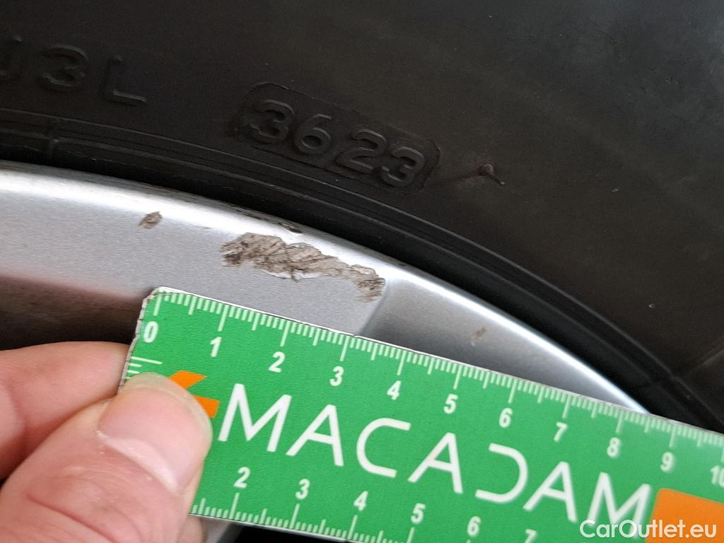  Seat  Leon SEAT  Sportstourer / 2020 / 5P / Break 1.0 eTSI 110 DSG S&S Style Business #25