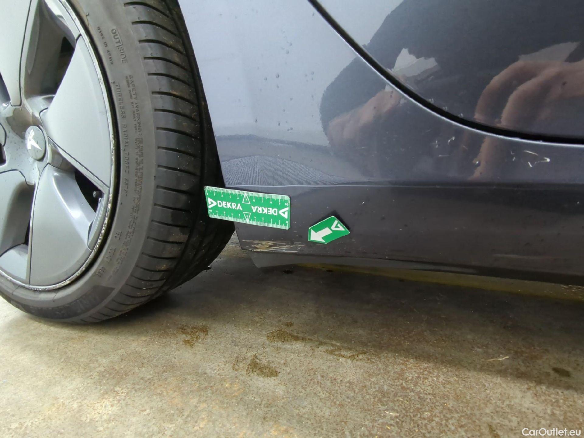  Tesla  Model 3 TESLA  / 2018 / 4P / Berline Long Range Dual Motor AWD #21