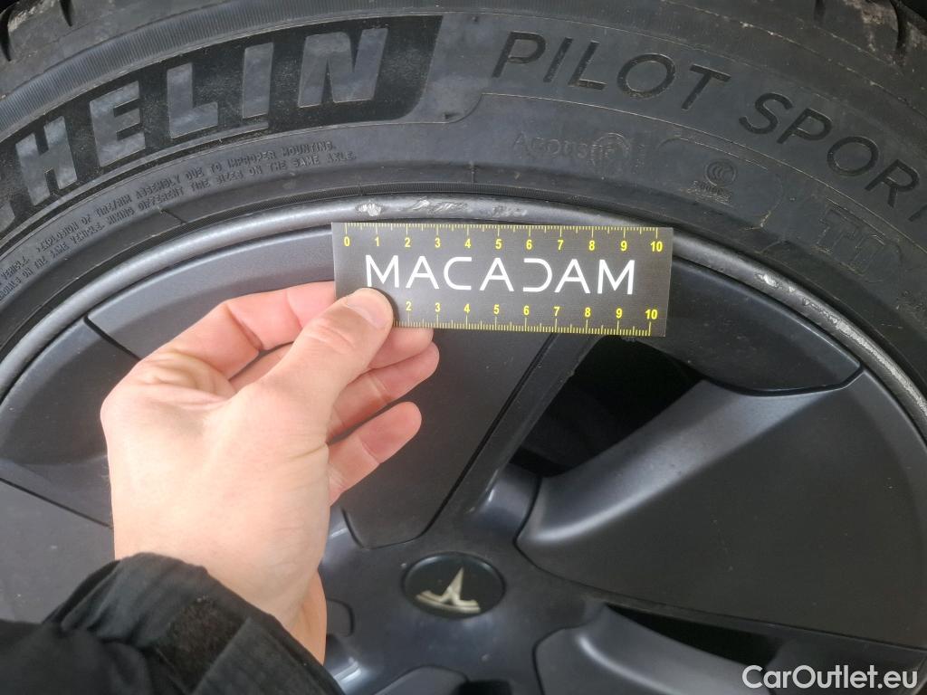  Tesla  Model 3 TESLA   2018  4P  Berline Propulsion #15