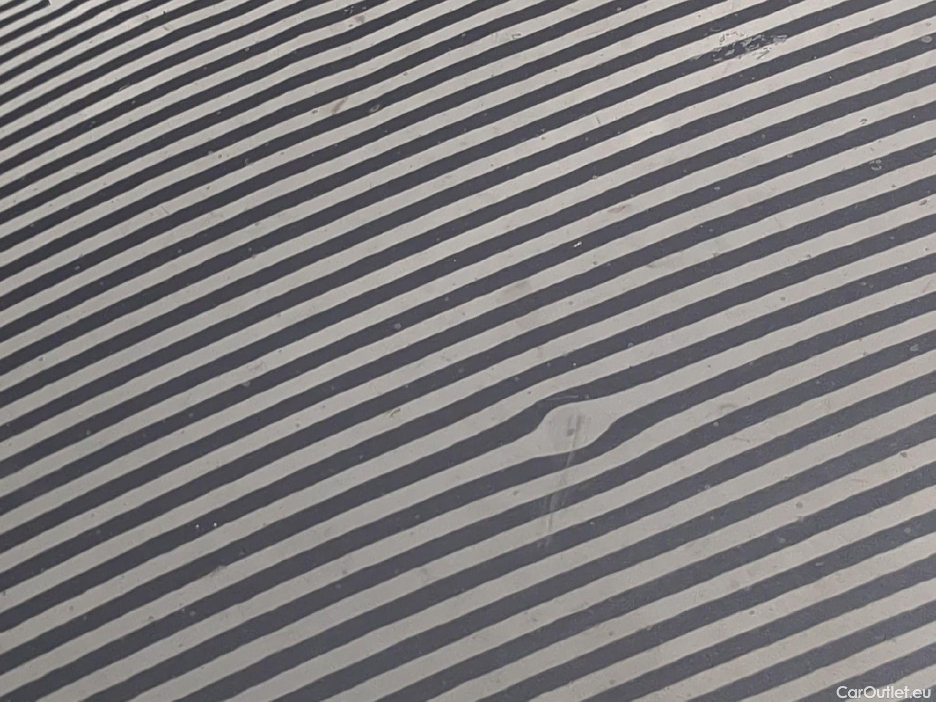  Tesla  Model 3 TESLA  / 2018 / 4P / Berline Long Range Dual Motor AWD #34