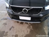  Volvo  XC 40 VOLVO XC40 / 2017 / 5P / SUV T5 TWIN ENGINE GEARTRONIC BUSINESS PLUS #26