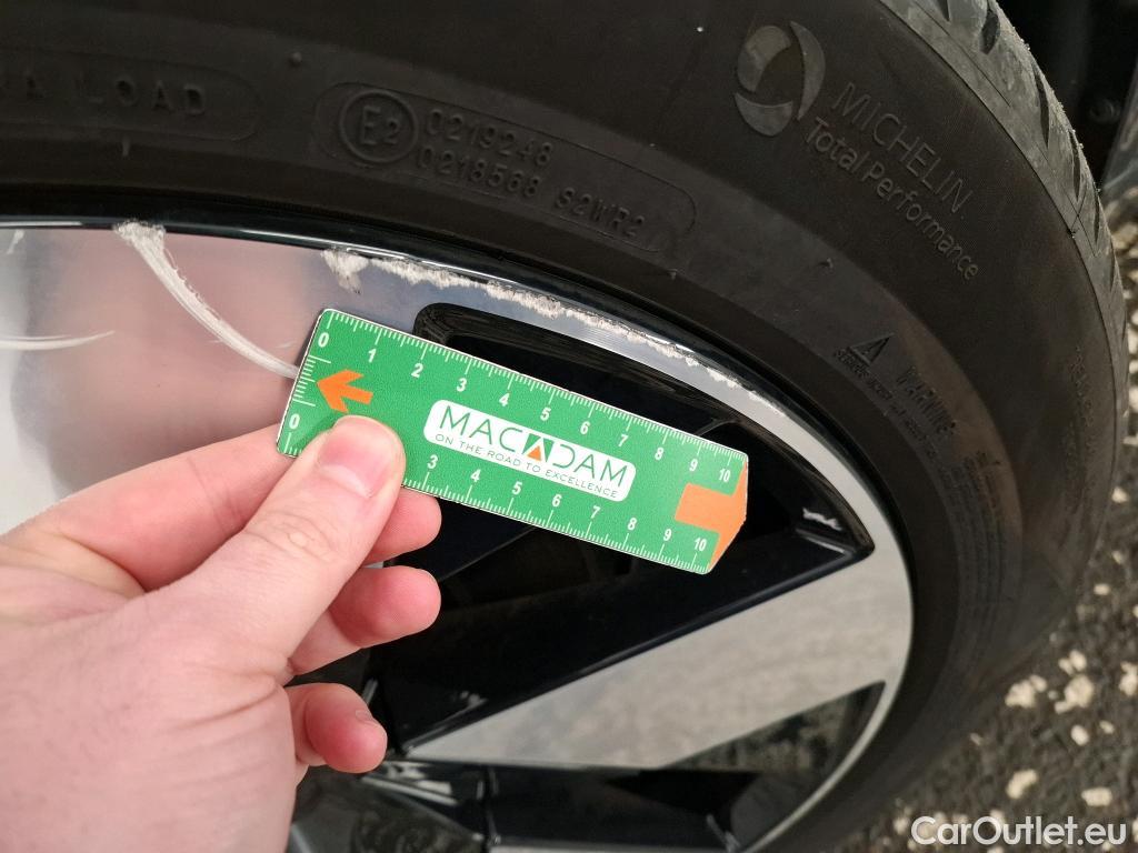  Volvo  XC60 VOLVO  / 2021 / 5P / SUV PHEV T6 350 GT 8 Ultra Style Chrome #3