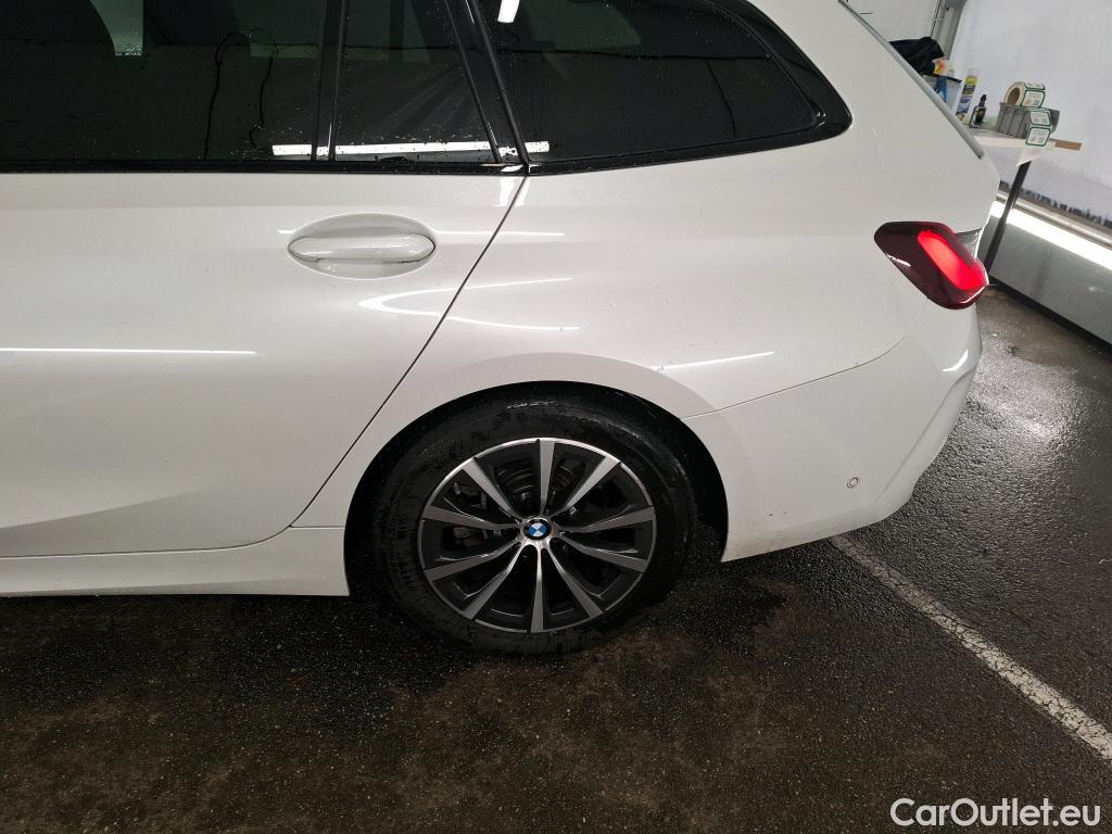  Bmw  Serie 3 BMW Série 3 Touring / 2022 / 5P / Break 318i 156ch Business Design BVA8 #1