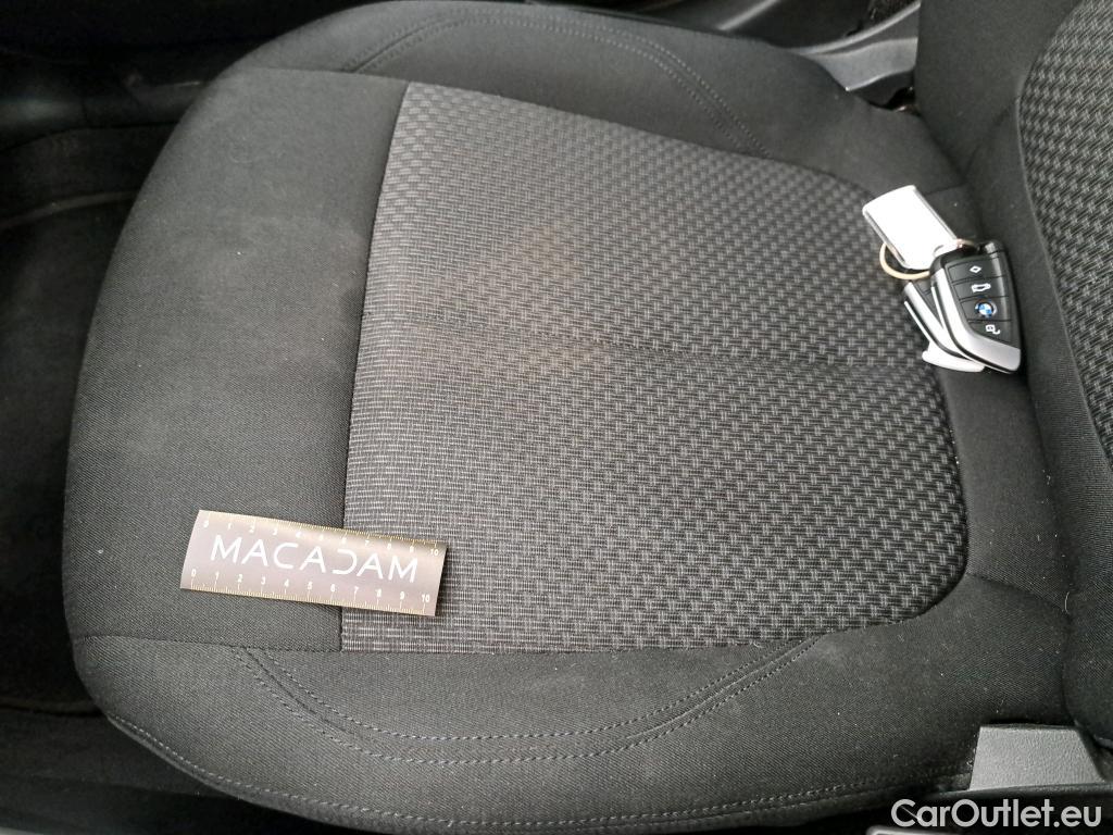  Bmw  Serie 1 BMW Série 1 / 2019 / 5P / Berline 116i DKG7 Business Design #8