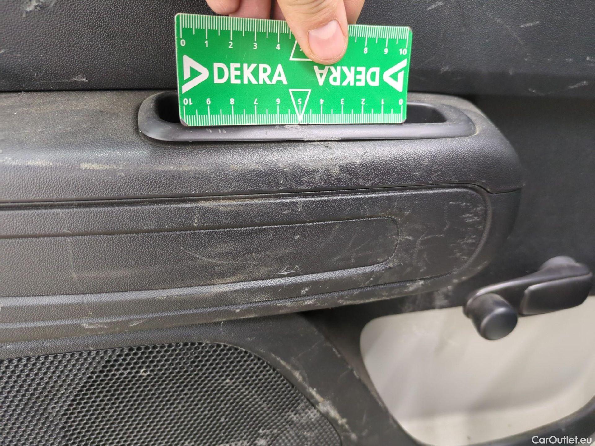  Citroen  C3  Société Feel 1.5 BlueHDI 100CV BVM6 E6d #2