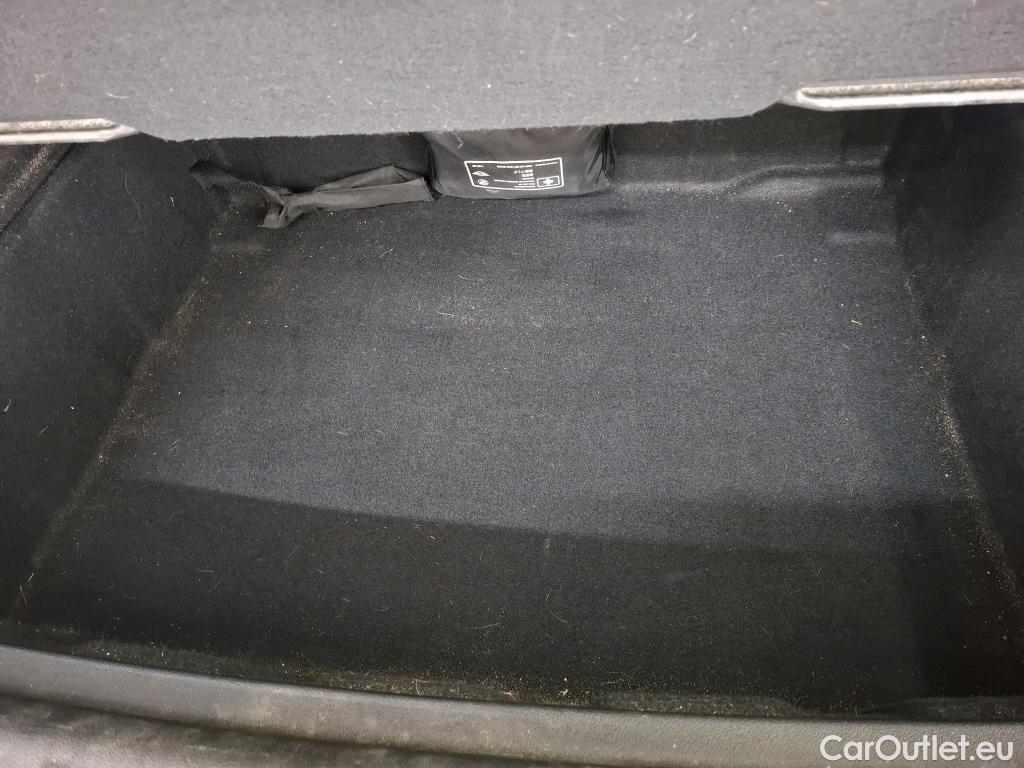  Bmw  X1 BMW  / 2022 / 5P / SUV sDrive18i xLine First Edition Plus DKG7 #6