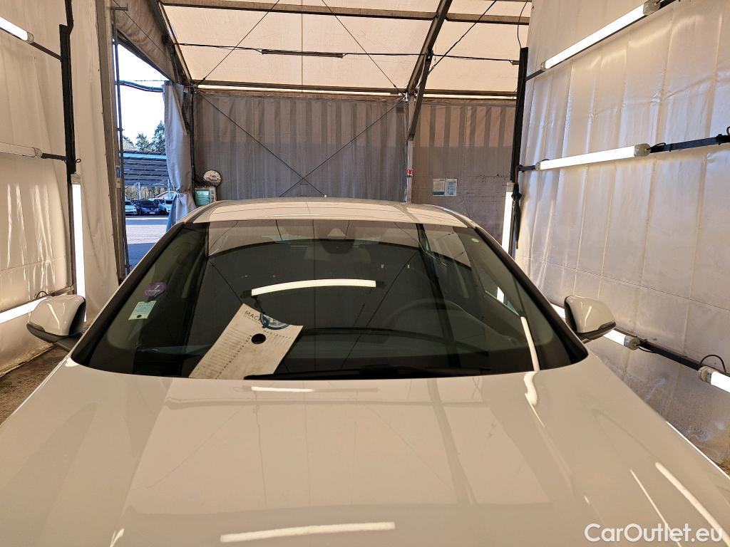  Bmw  Serie 1 BMW Série 1 / 2019 / 5P / Berline 116i DKG7 Business Design #1