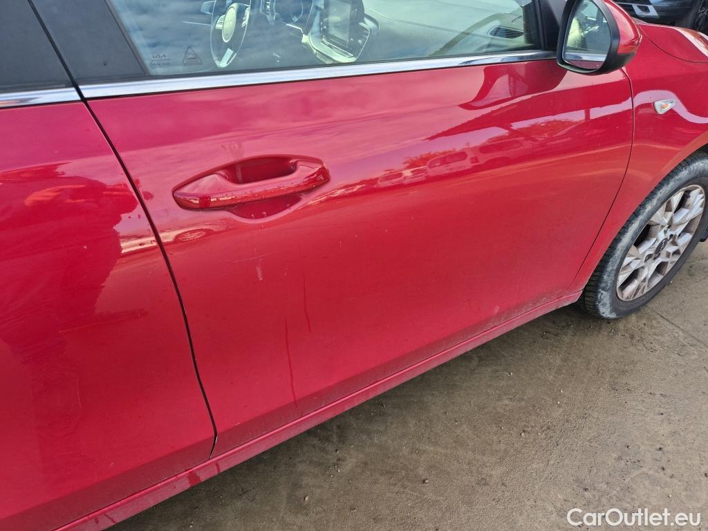  KIA  Cee'd KIA Ceed / 2021 / 5P / berlina con portón 1.0 T-GDi 74kW (100CV) Drive #3