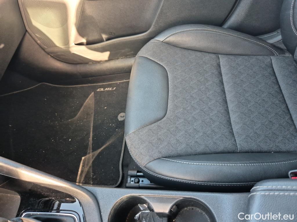  KIA  Niro KIA  / 2019 / 5P / crossover 1.6 GDi HEV 104kW (141CV) Drive #2