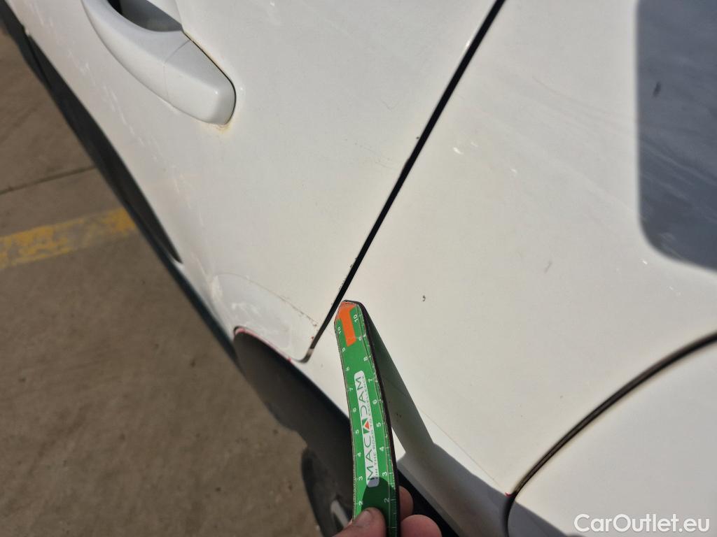  Citroen  C3 CITROEN  / 2016 / 5P / berlina con portón PureTech 60KW (83CV) FEEL #29