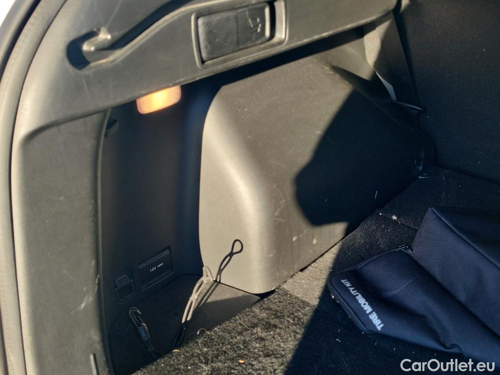  Hyundai  Tucson HYUNDAI  / 2020 / 5P / todoterreno 1.6 TGDI PHEV 195kW Style Auto 4x4 #3