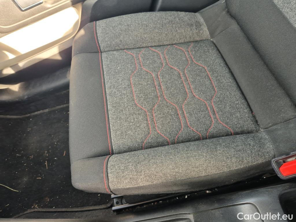  Citroen  C3 CITROEN  / 2016 / 5P / berlina con portón PureTech 60KW (83CV) FEEL #32