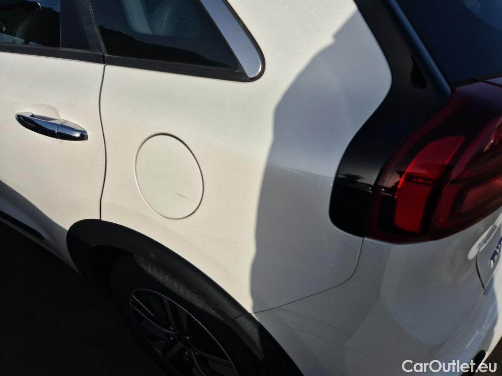  KIA  Niro KIA  / 2019 / 5P / crossover 1.6 GDi HEV 104kW (141CV) Drive #16