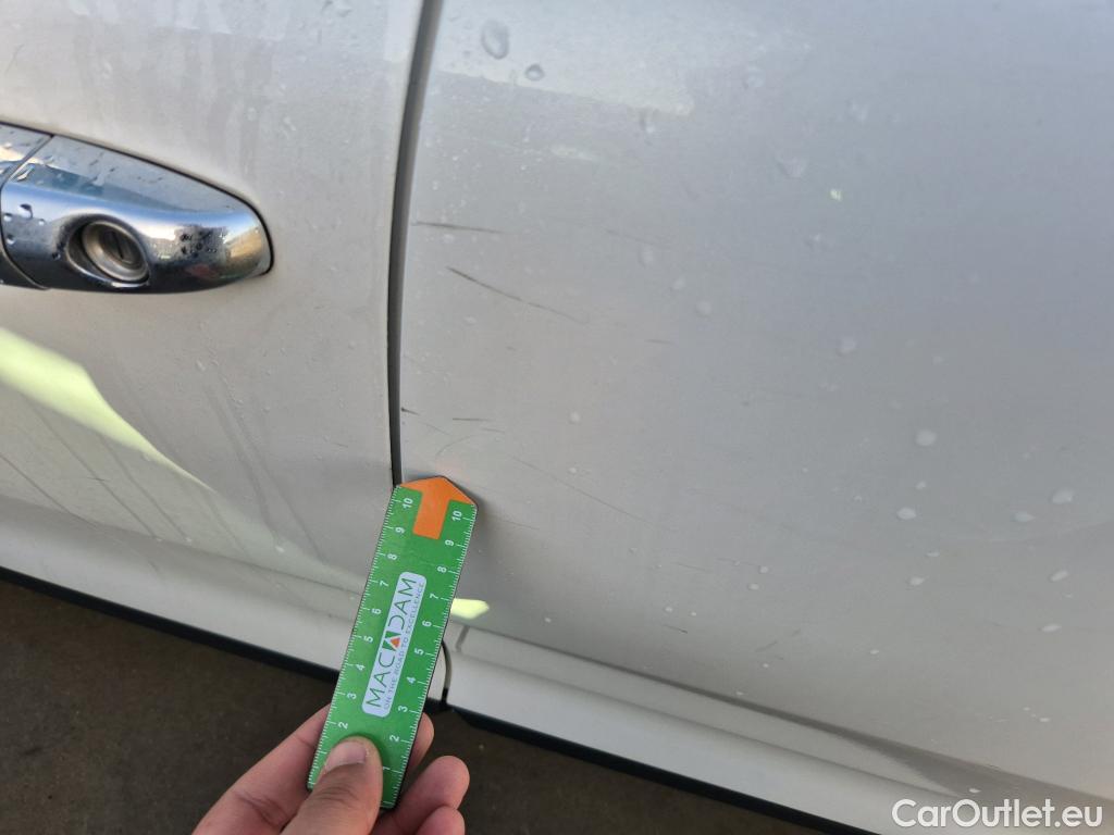  KIA  Niro KIA  / 2019 / 5P / crossover 1.6 GDi HEV 104kW (141CV) Drive #11