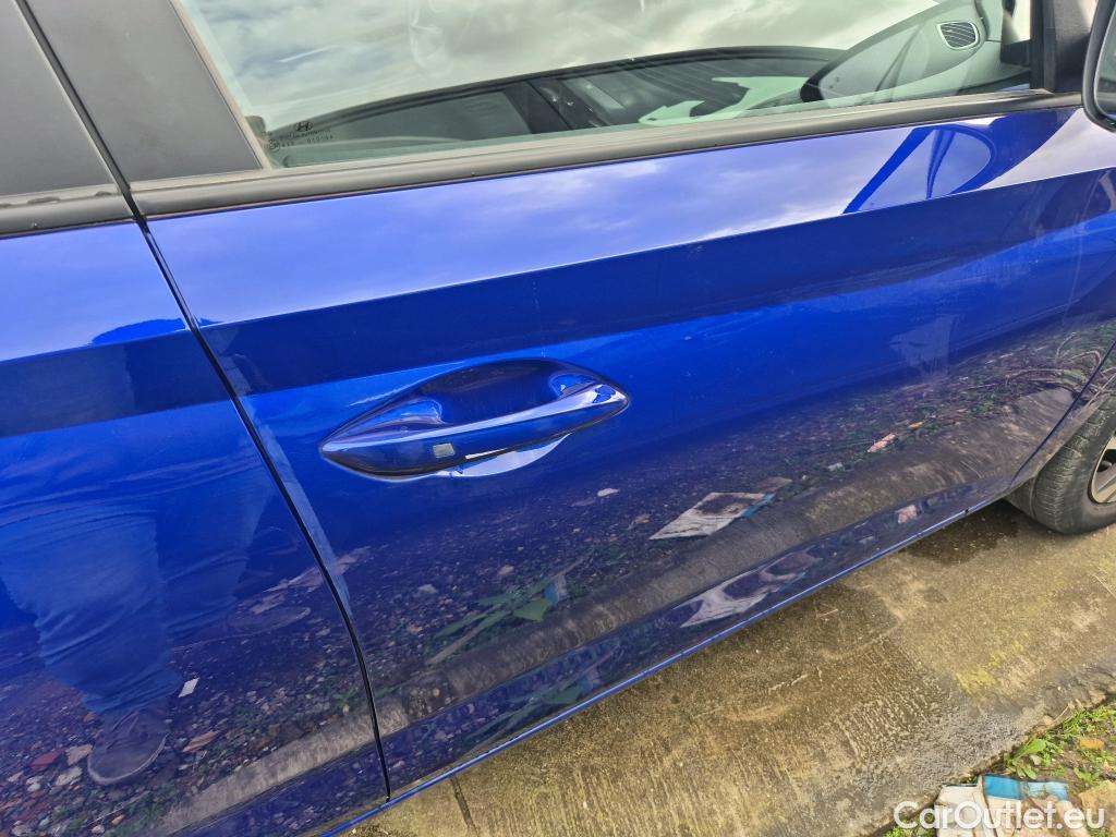  Hyundai  i20 HYUNDAI  / 2020 / 5P / berlina con portón 1.0 TGDI 74kW (100CV) 48V Tecno #26