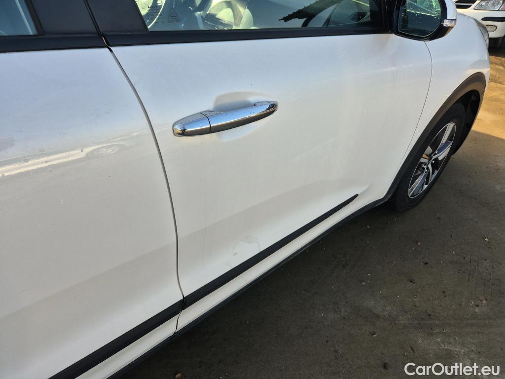  KIA  Niro KIA  / 2019 / 5P / crossover 1.6 GDi HEV 104kW (141CV) Drive #23