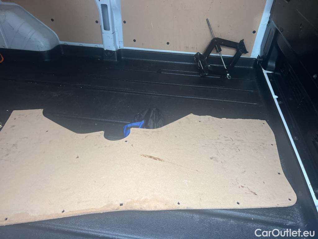  Ford  Transit  Custom Furgón 300 L2 Limited 2.0 TDCi 130CV MT6 E6dT #17