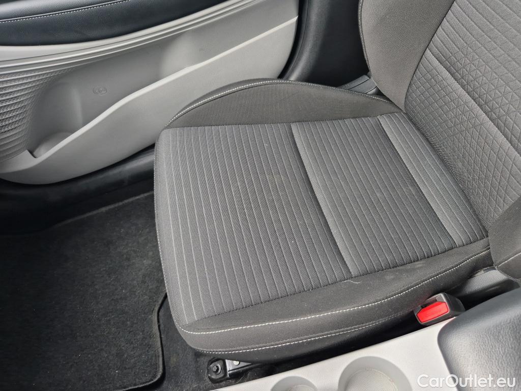  Hyundai  i20 HYUNDAI  / 2020 / 5P / berlina con portón 1.0 TGDI 74kW (100CV) 48V Tecno #6