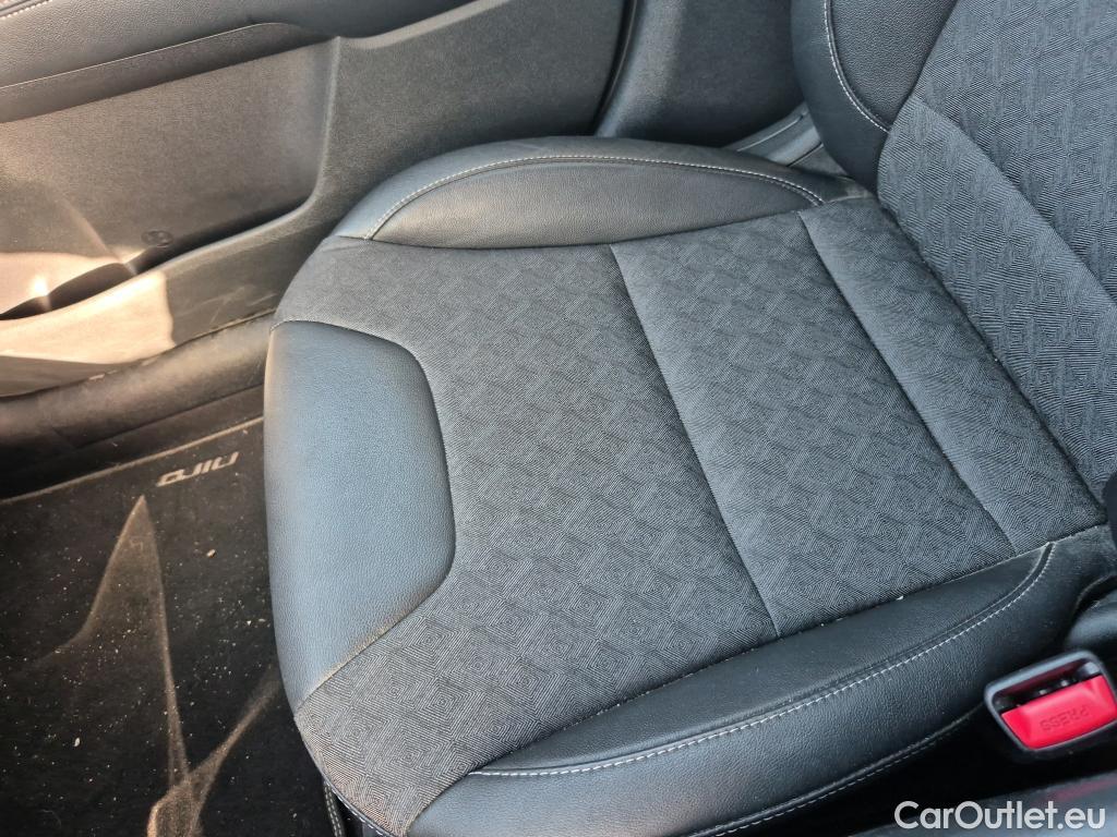  KIA  Niro KIA  / 2019 / 5P / crossover 1.6 GDi HEV 104kW (141CV) Drive #1