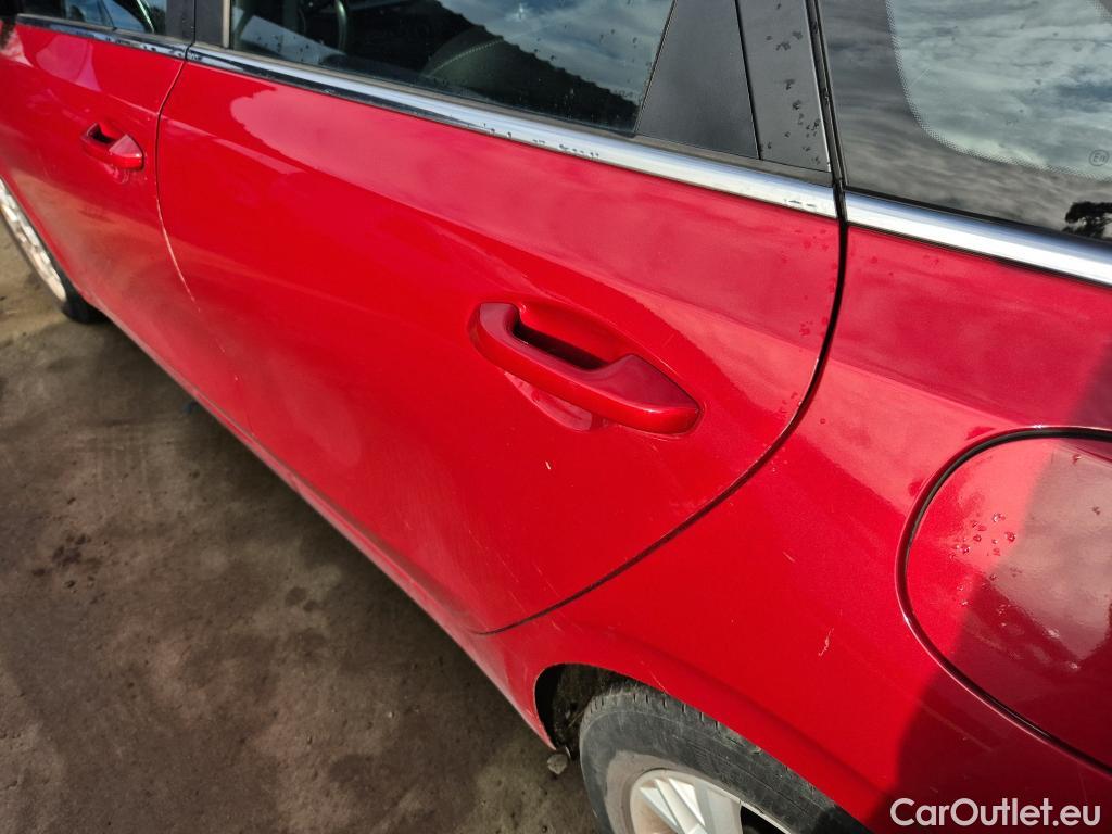  KIA  Cee'd KIA Ceed / 2021 / 5P / berlina con portón 1.0 T-GDi 74kW (100CV) Drive #5