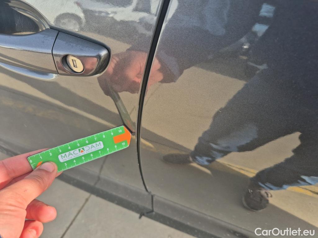  DS  DS7 DS DS 7 Crossback / 2017 / 5P / todoterreno BlueHDi DE 96kW (130CV) Auto. CHIC (AC) #6