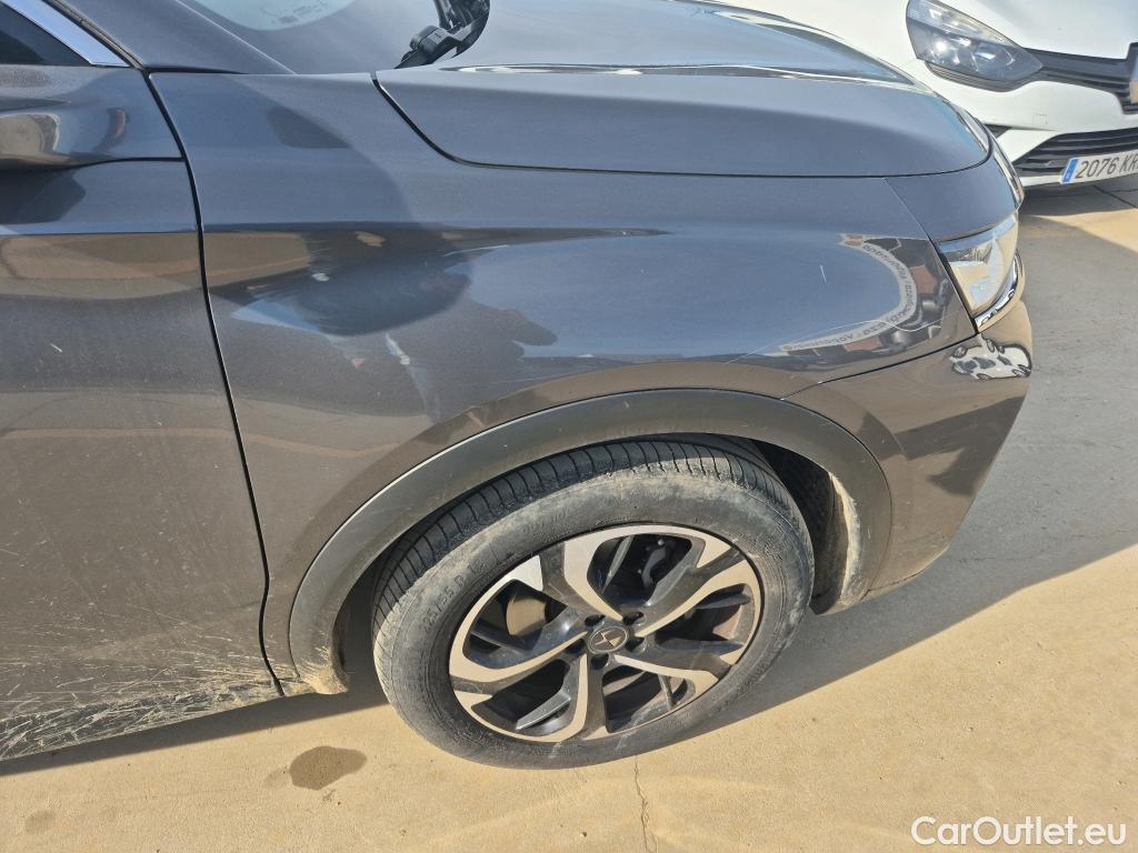  DS  DS7 DS DS 7 Crossback / 2017 / 5P / todoterreno BlueHDi DE 96kW (130CV) Auto. CHIC (AC) #13