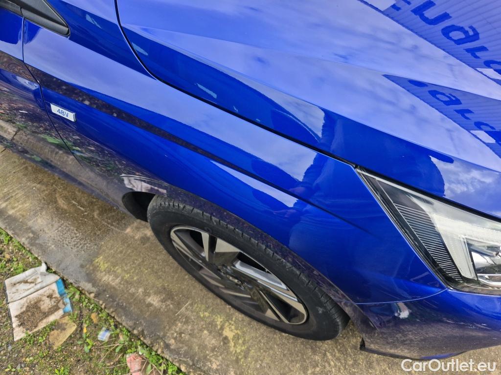  Hyundai  i20 HYUNDAI  / 2020 / 5P / berlina con portón 1.0 TGDI 74kW (100CV) 48V Tecno #30