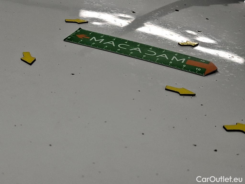  Citroen  Jumpy CITROEN  4p Combi Taille M BlueHDi 100 S&S BVM6 Confort #17