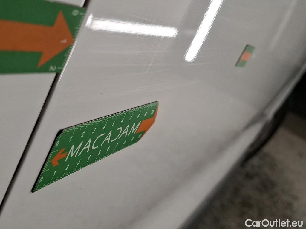  Citroen  Jumpy CITROEN  4p Combi Taille M BlueHDi 100 S&S BVM6 Confort #52