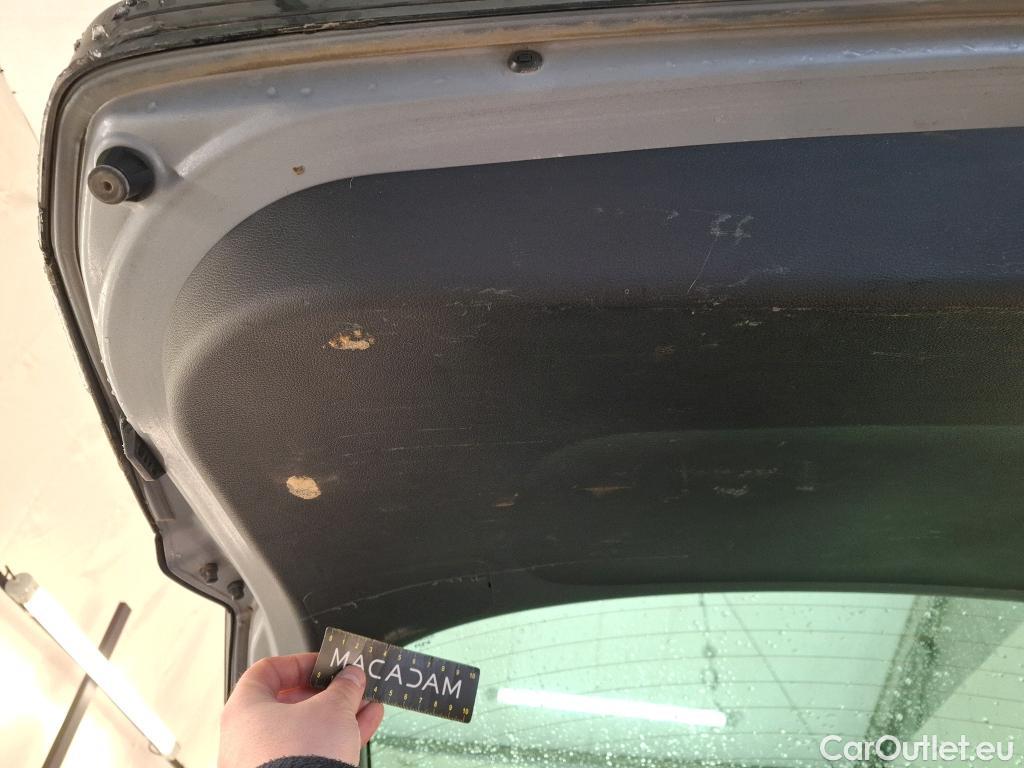  KIA  Sportage KIA  / 2021 / 5P / SUV 1.6 T-GDI 265 PHEV AUTO 4WD GT-L PREM BU #4