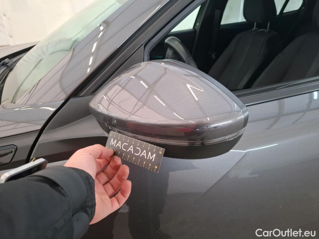  Peugeot  2008  Allure Business 1.5 HDi 110CV BVM6 E6d #50